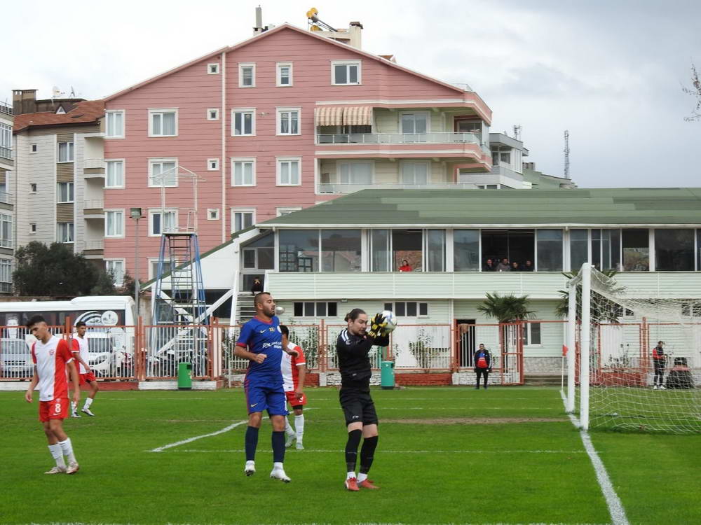 Erdekspor 1 - 1 Avşaspor