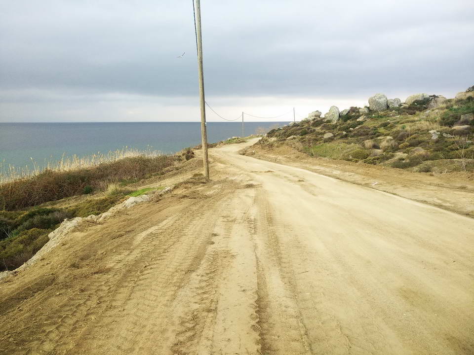 Avşa iskele yol çalışması.